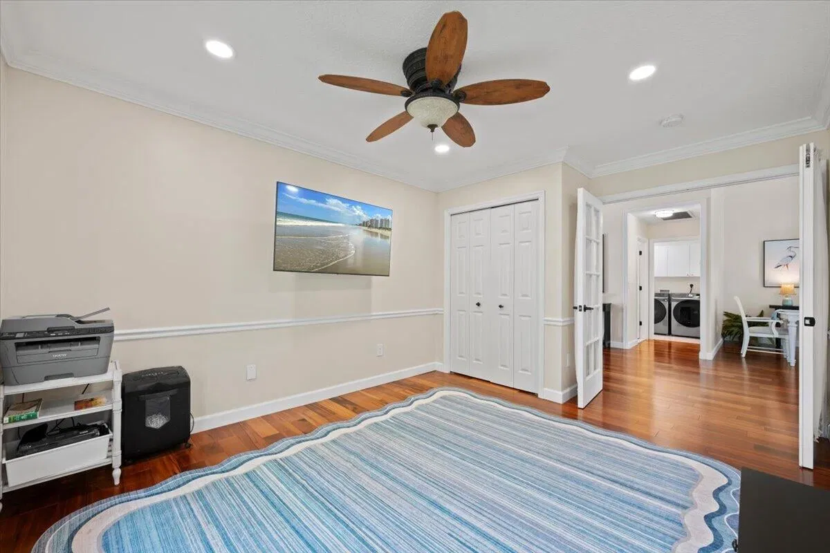 Residence photo 22