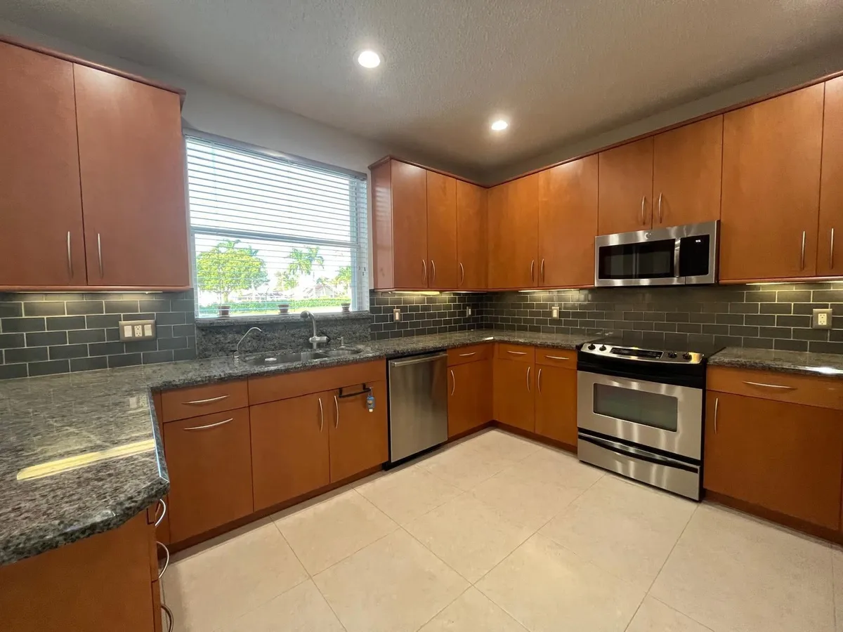 Residence photo 7