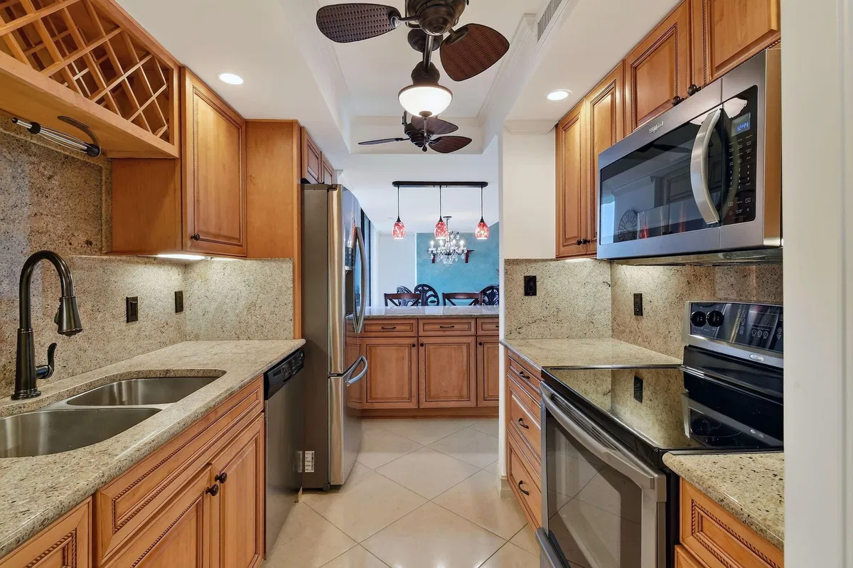 Tiara Singer Island Unit 8A photo 13
