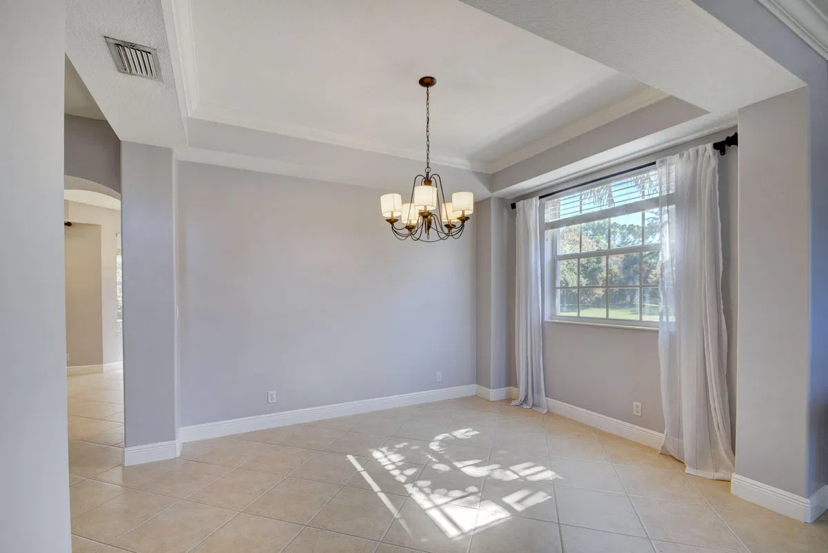 Residence photo 10