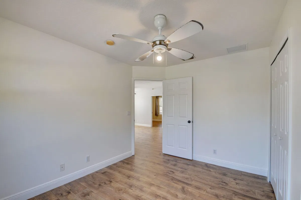 Residence photo 28