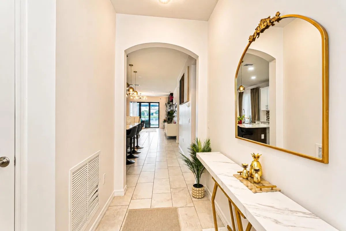 Residence photo 10