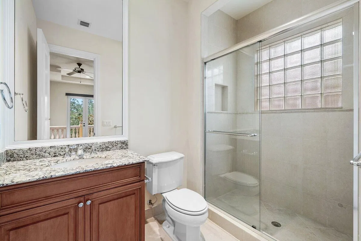  Residence photo 31