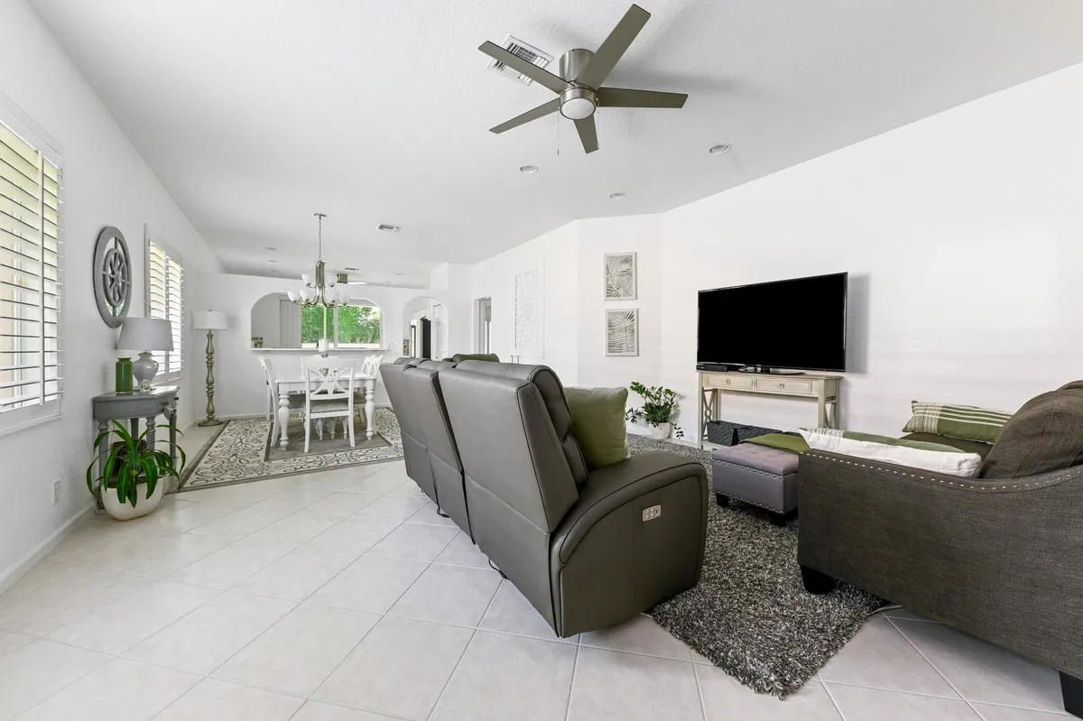 Residence photo 4