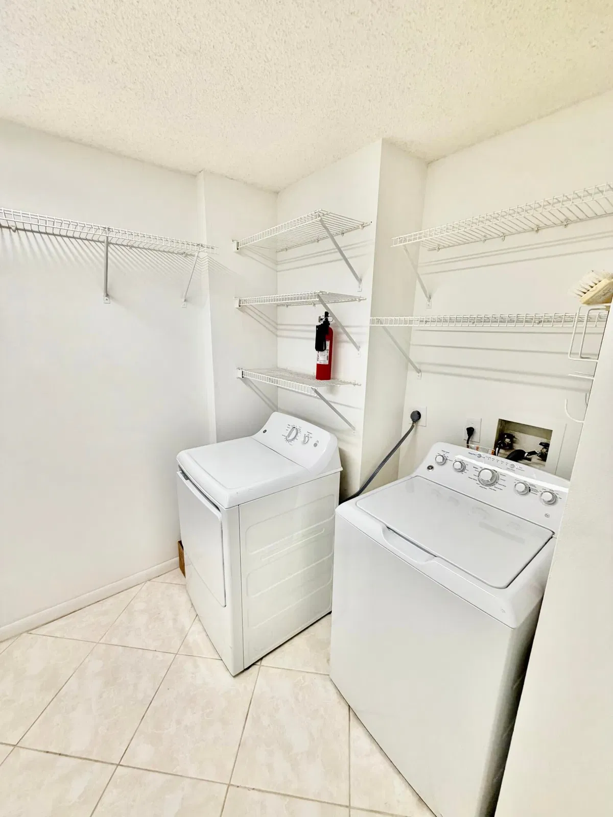 Unit 214 photo 16