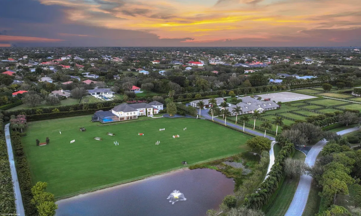Palm Beach Point Residence photo 7