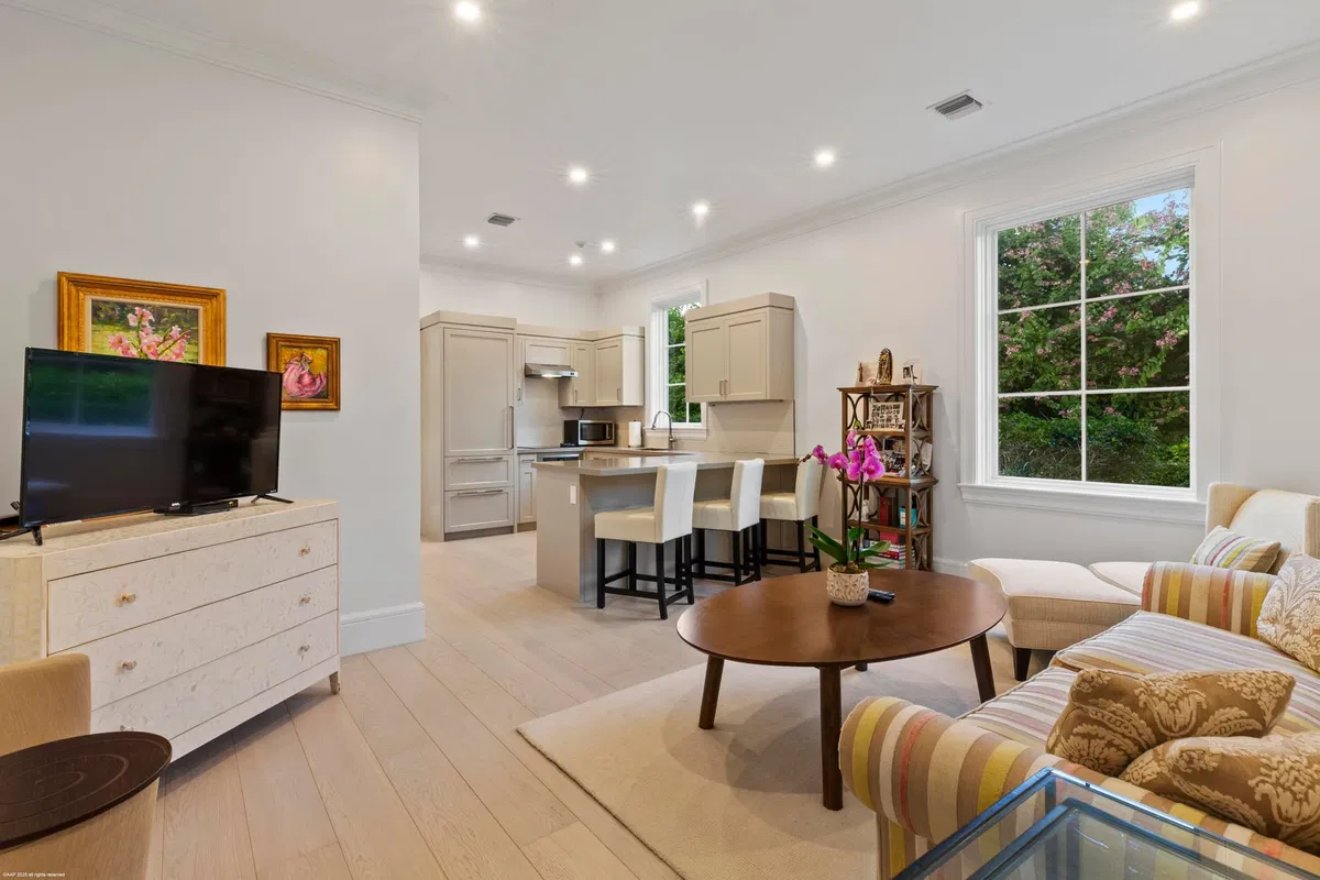 Palm Beach Point Residence photo 100