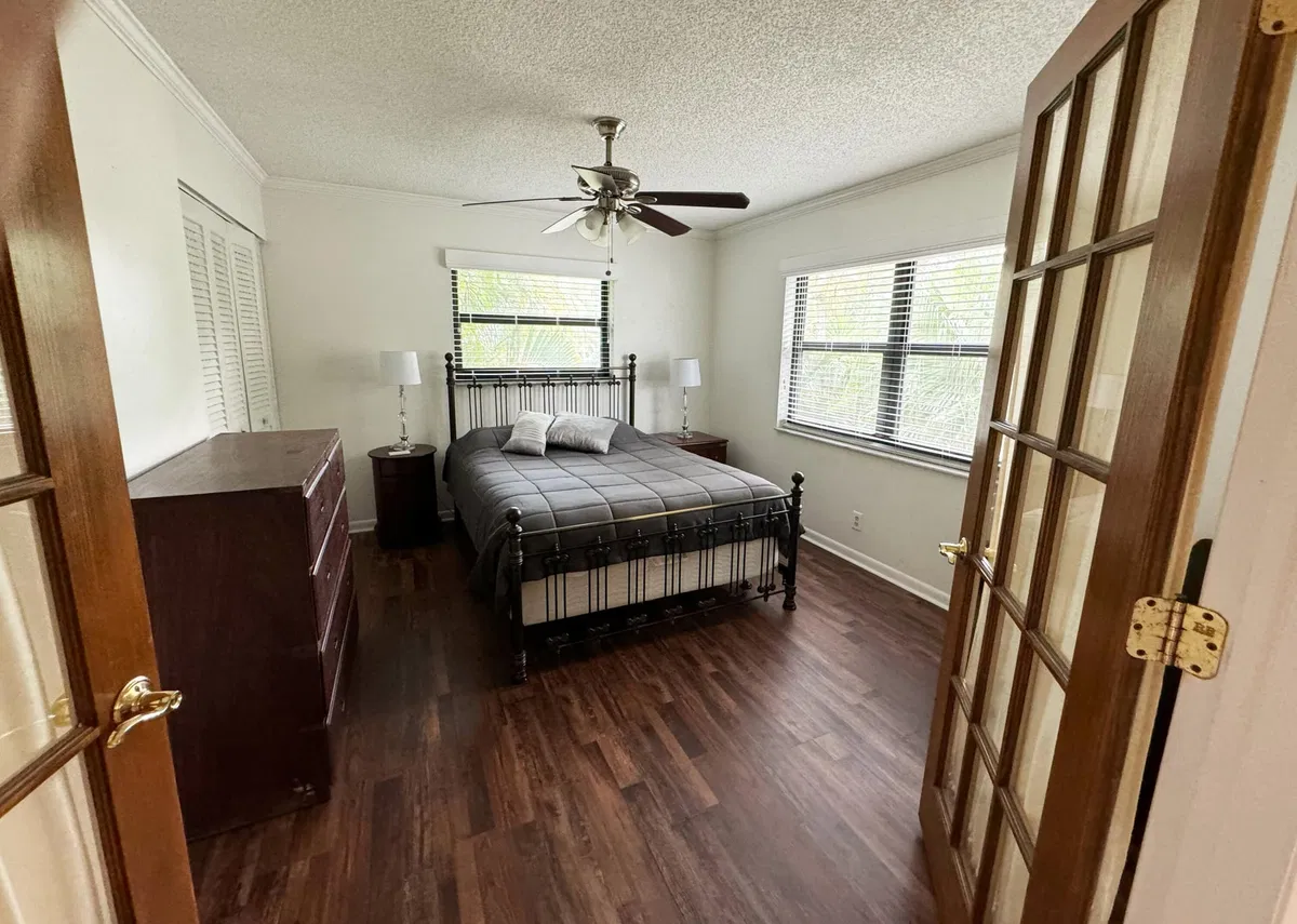 Residence photo 22