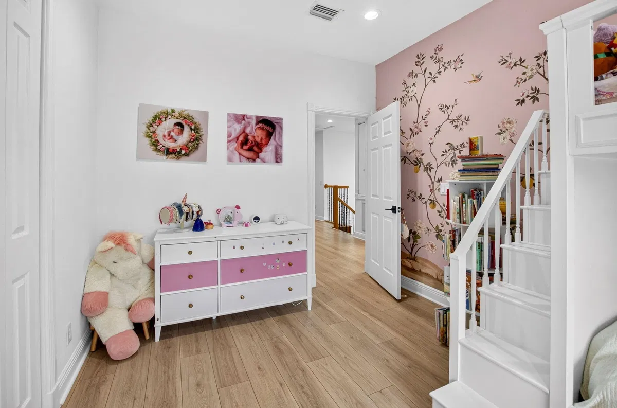  Residence photo 22