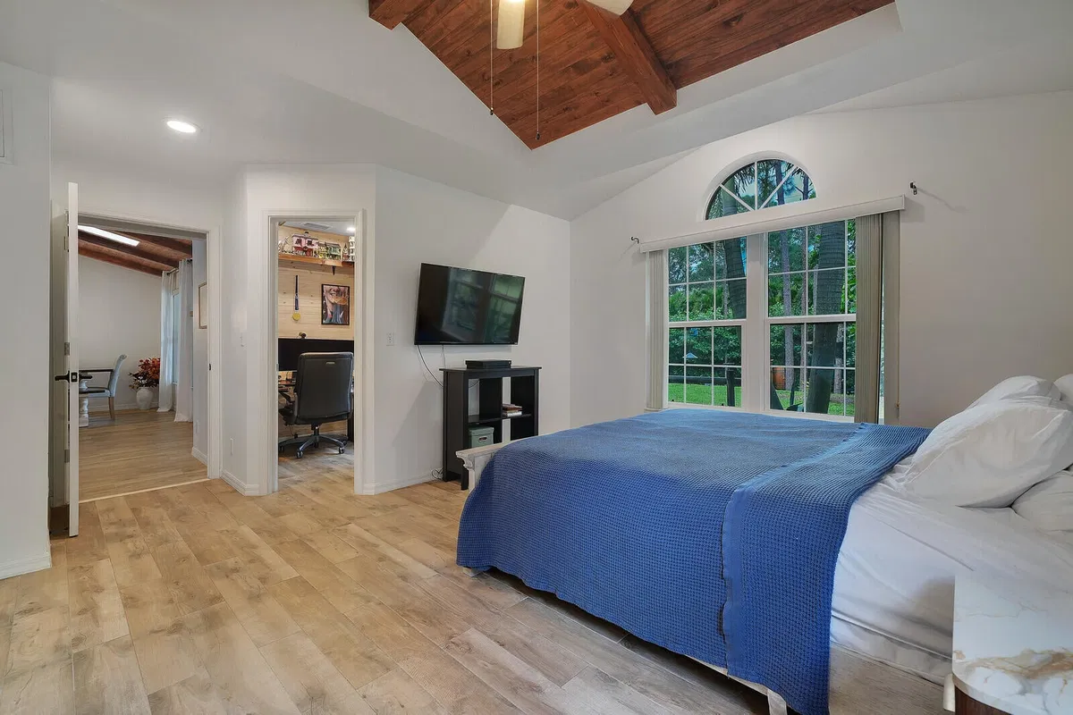 Residence photo 31