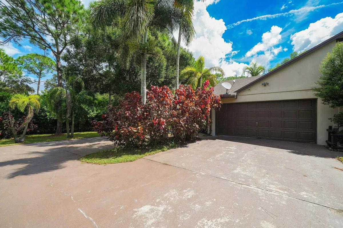 Residence photo 58