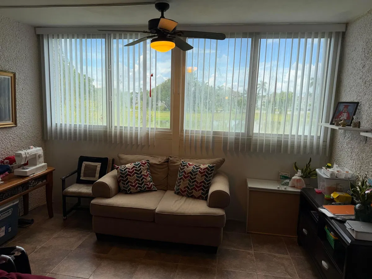Unit 208 photo 10
