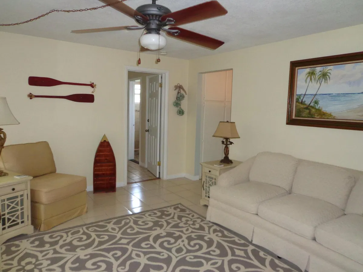 Residence photo 4