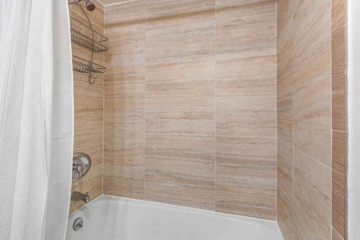  Unit 506 photo 22