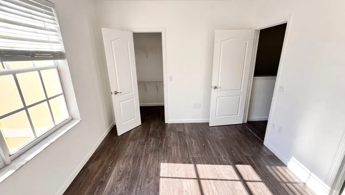Residence photo 16