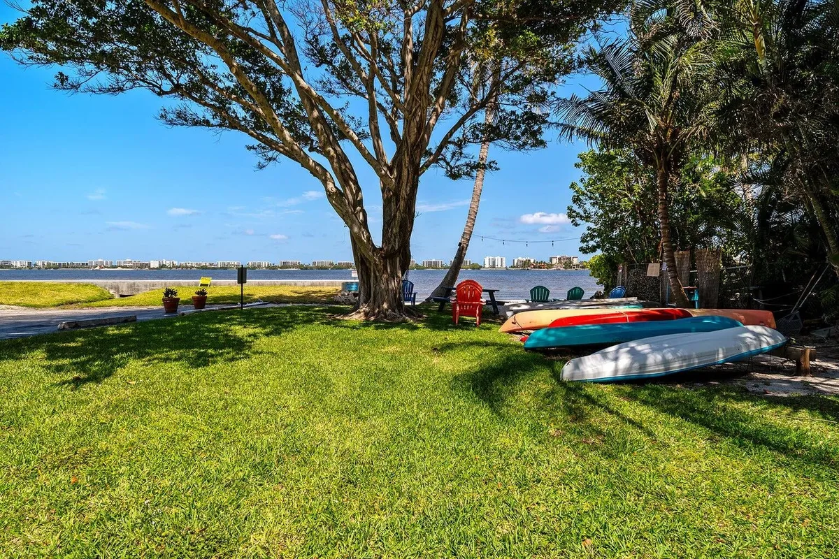 Lakeside Arms Lake Worth Unit #401 photo 34