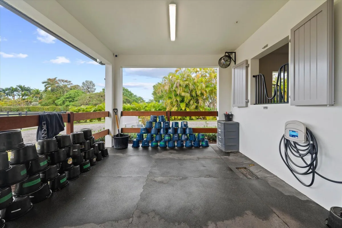 Residence photo 13