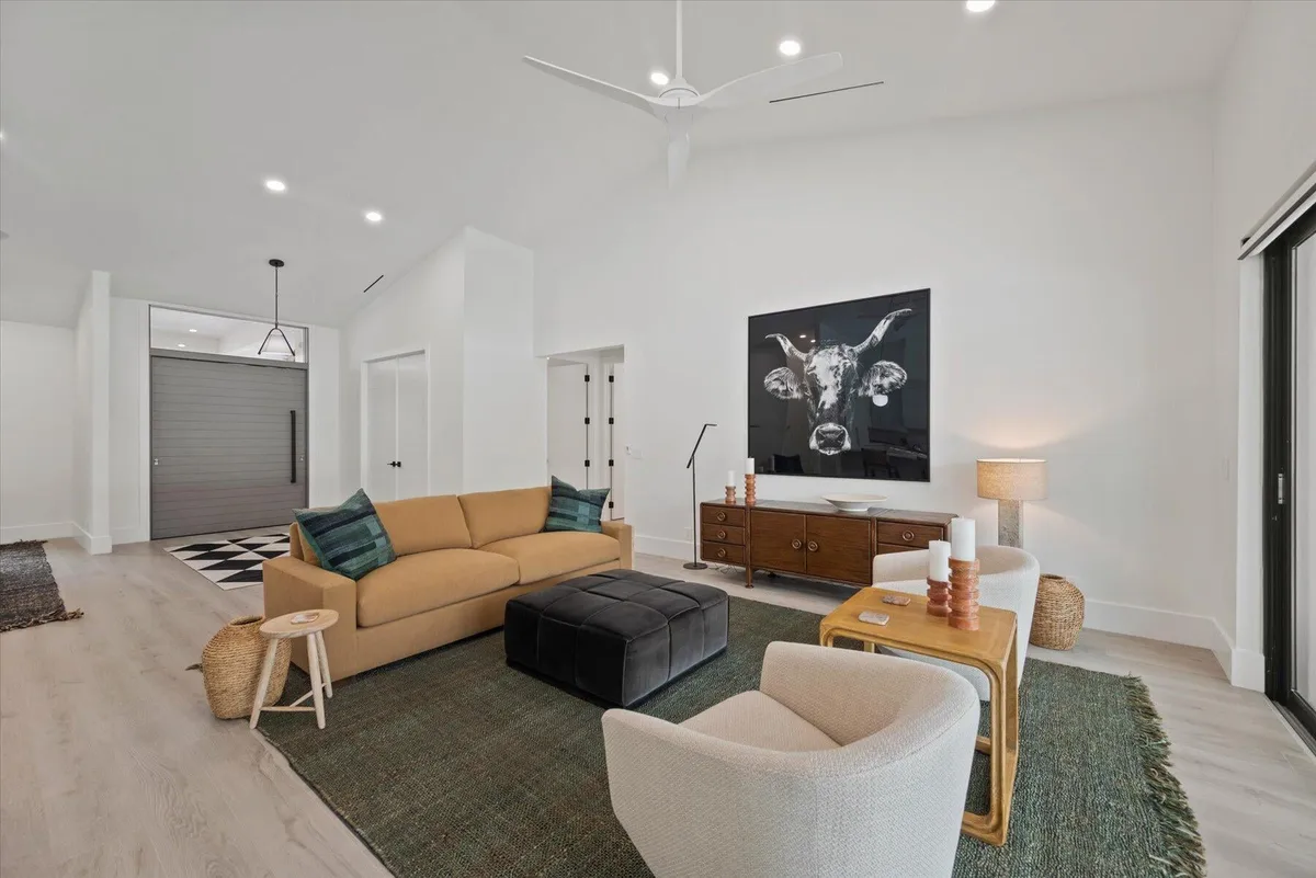 Residence photo 34