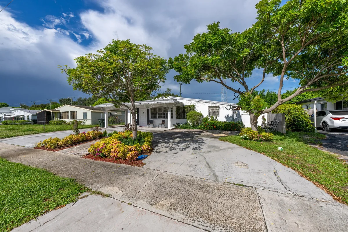 Residence photo 22