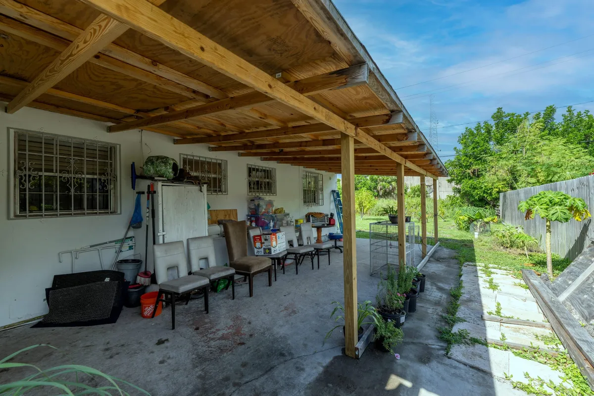 Residence photo 28