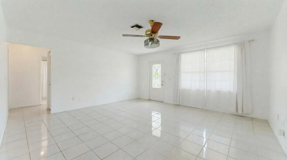  Residence photo 7