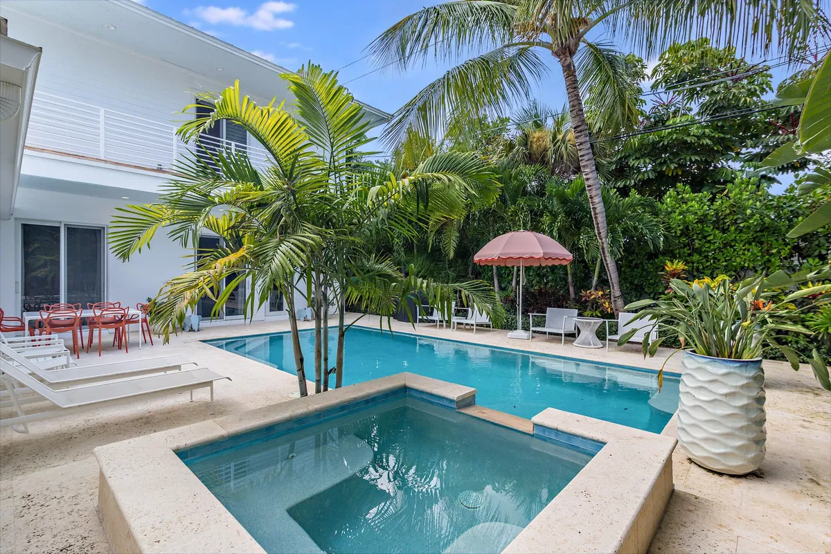 SoSo West Palm Beach Residence photo 25