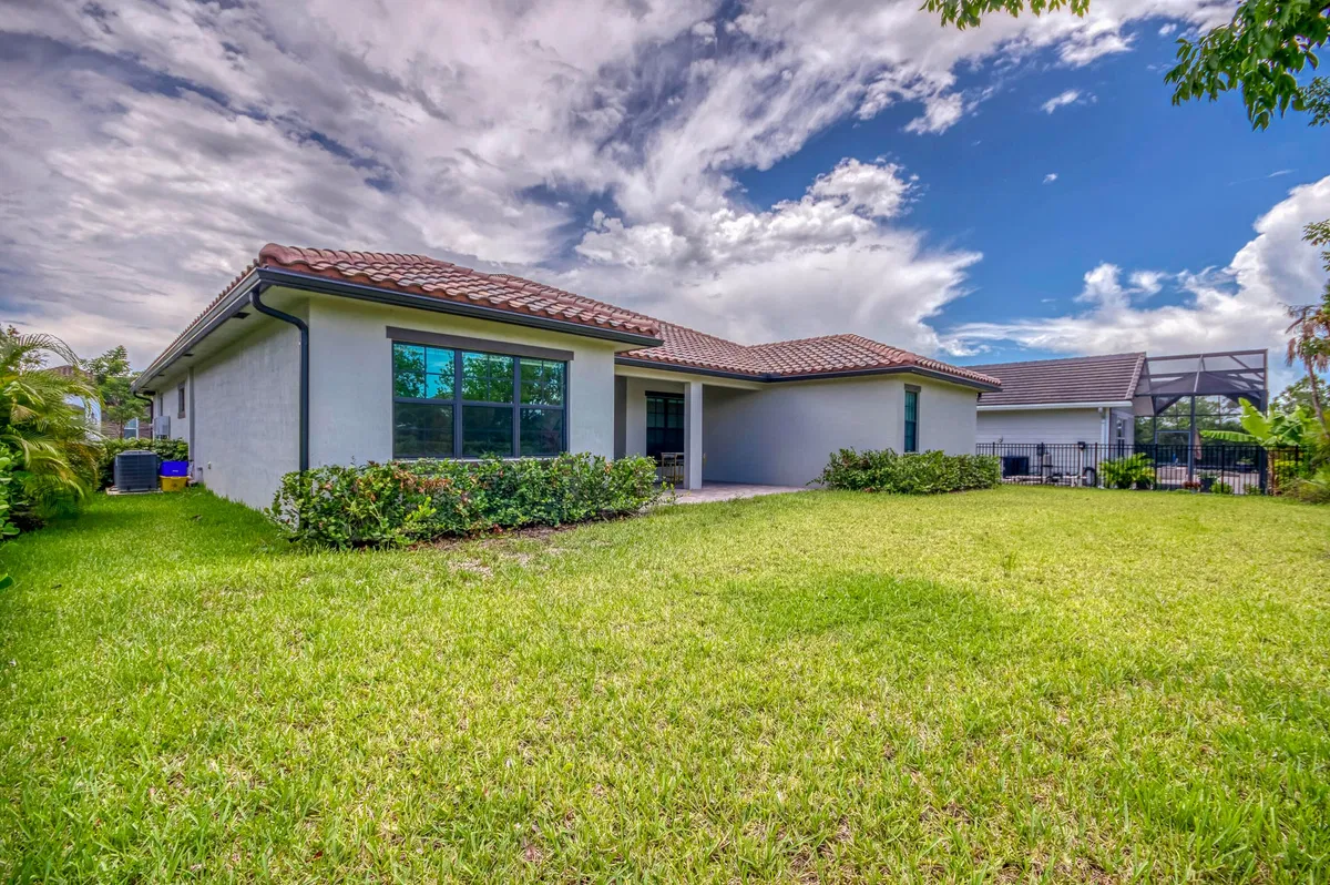 Residence photo 34