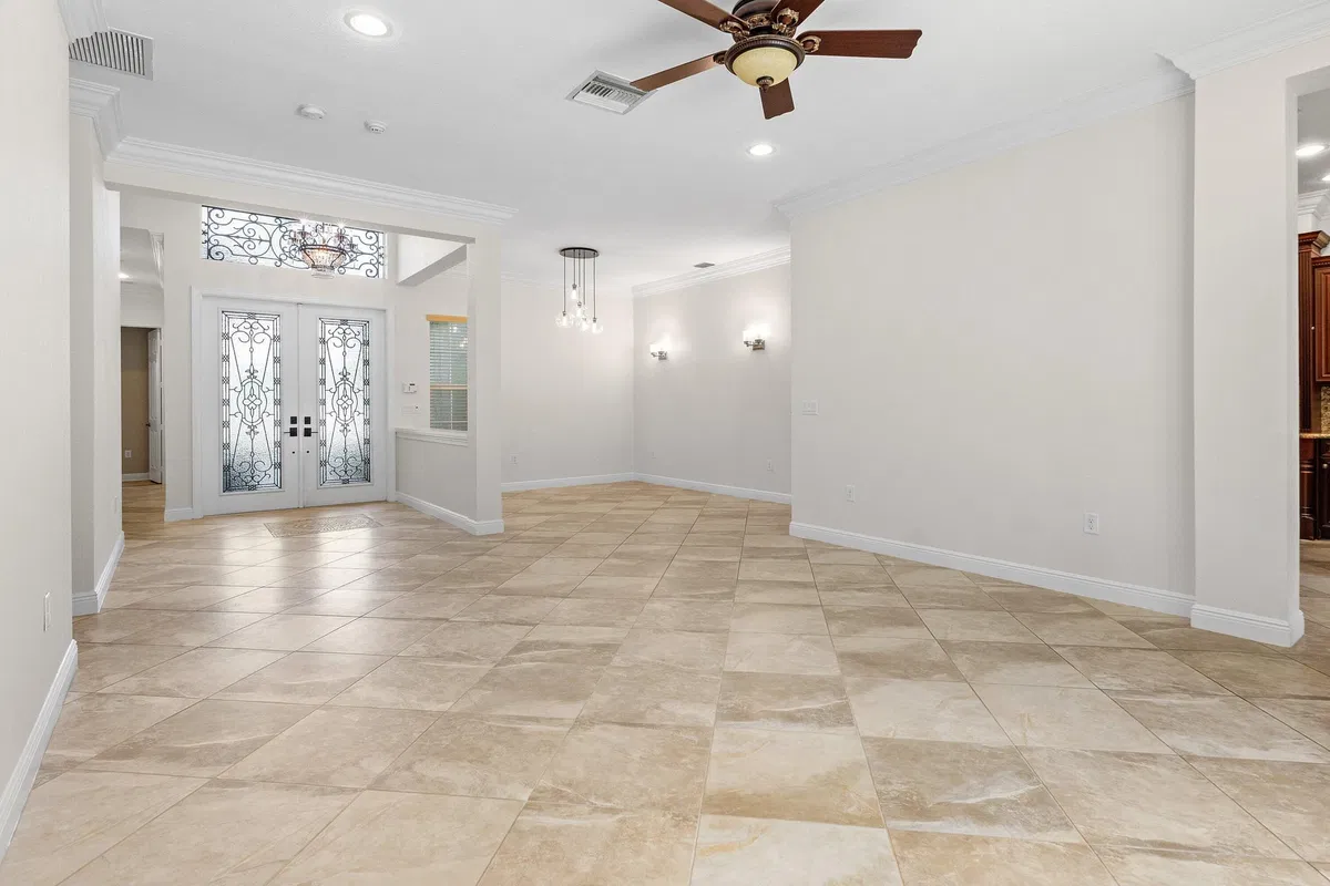 Residence photo 13