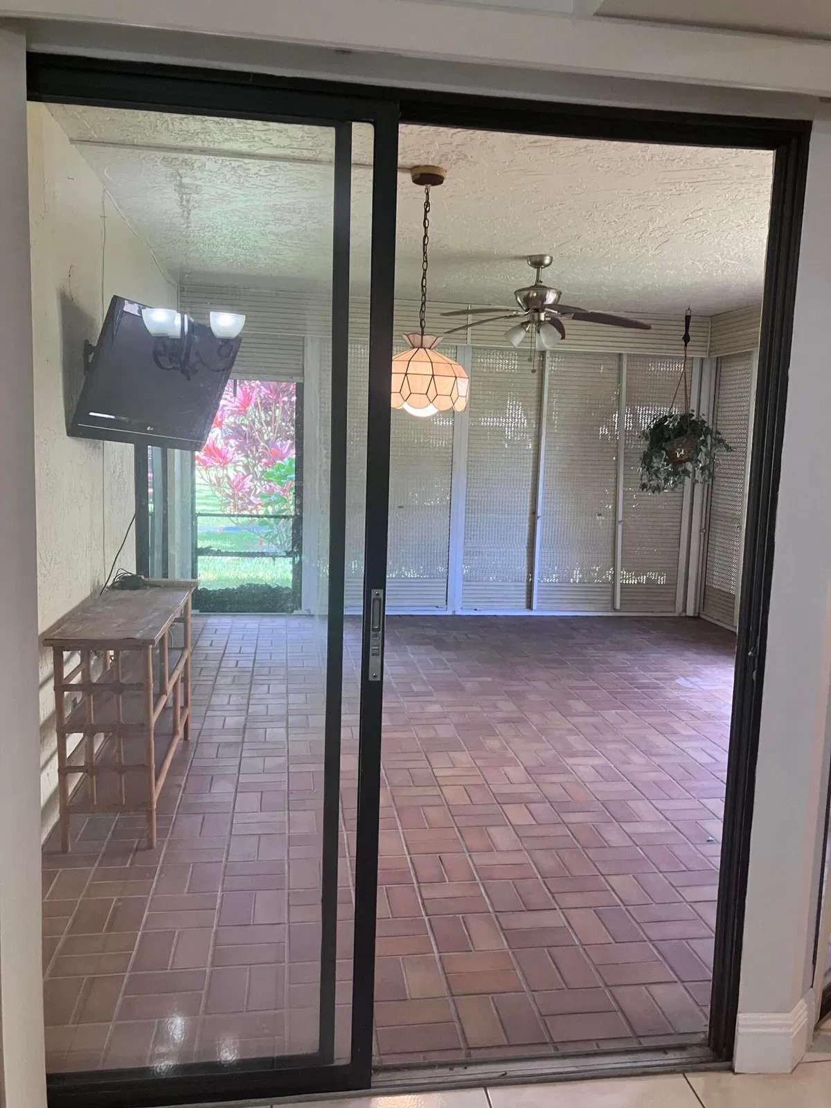 Unit 1616 photo 52