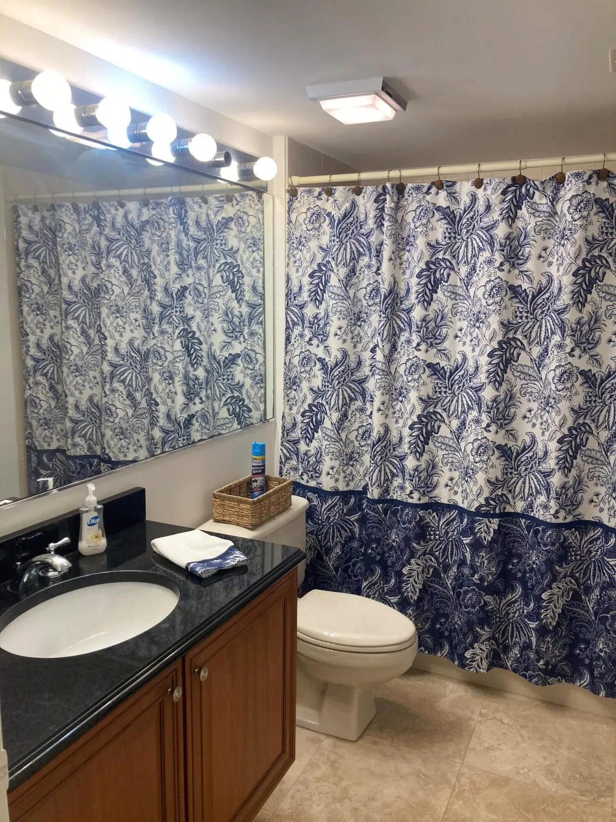 Unit 102 photo 10