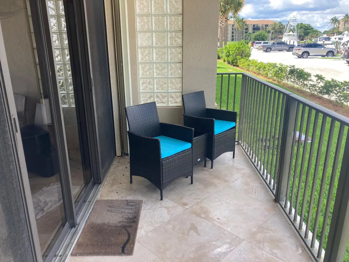 Unit 102 photo 16