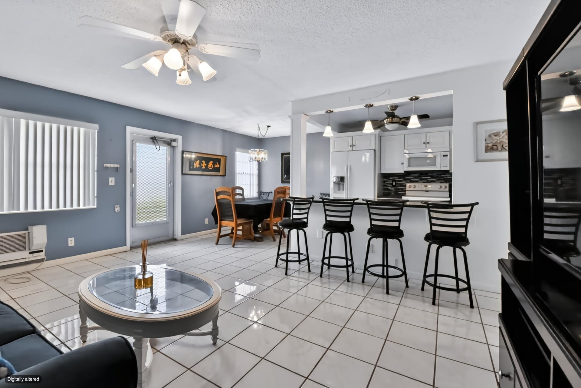 Residence photo 4