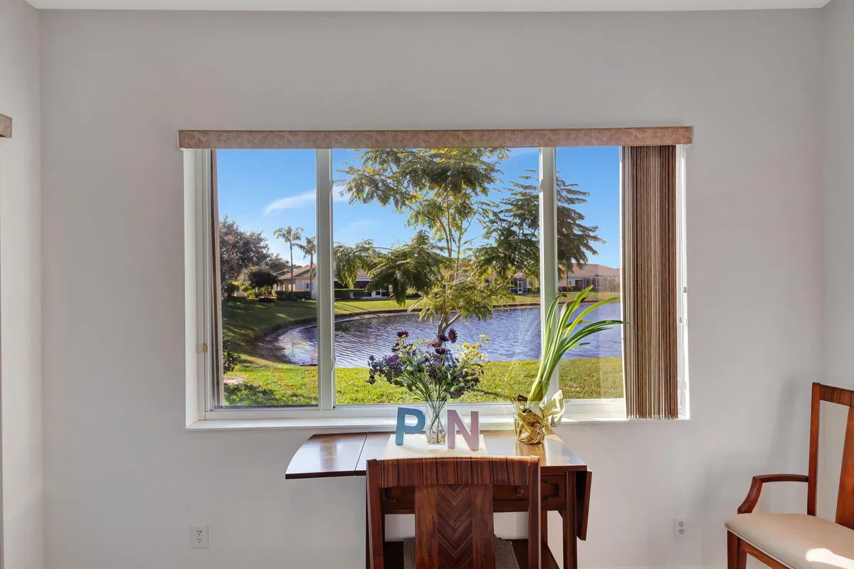 Residence photo 19