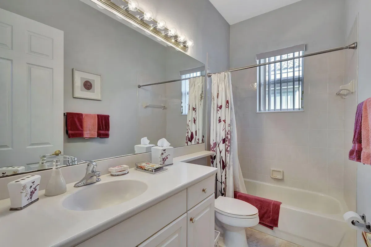 Residence photo 28