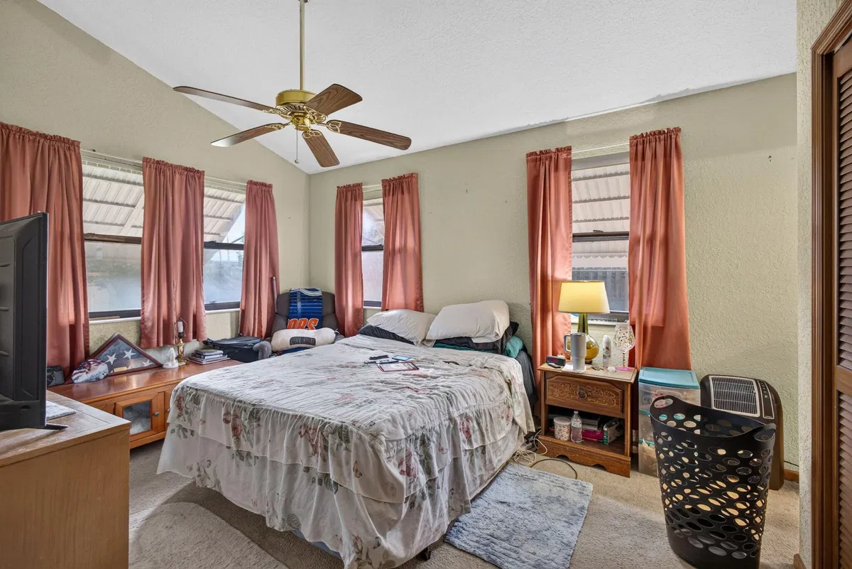 Residence photo 37