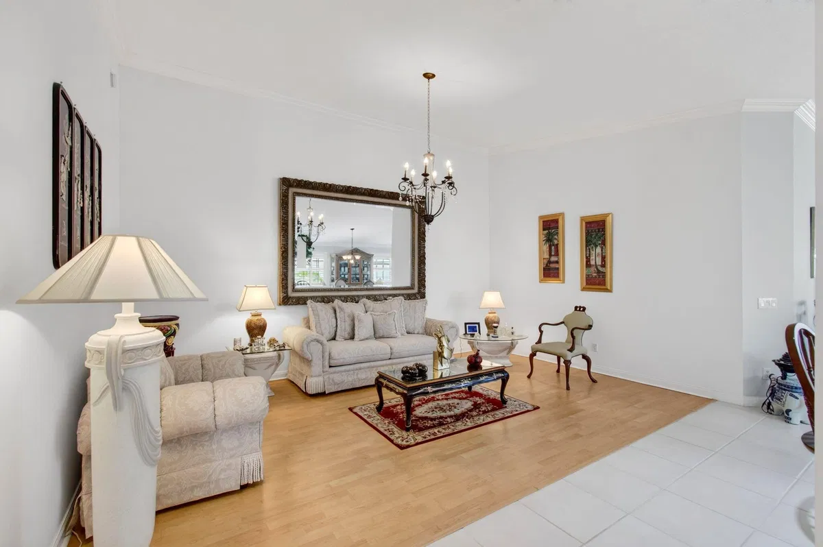 Residence photo 10