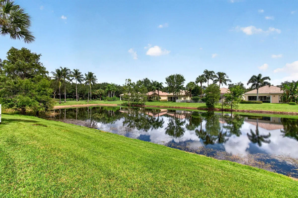 Residence photo 61