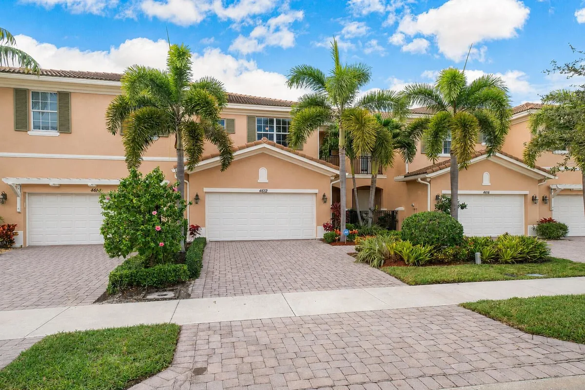 Paloma Palm Beach Gardens Residence