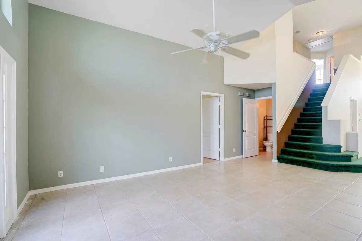  Residence photo 16