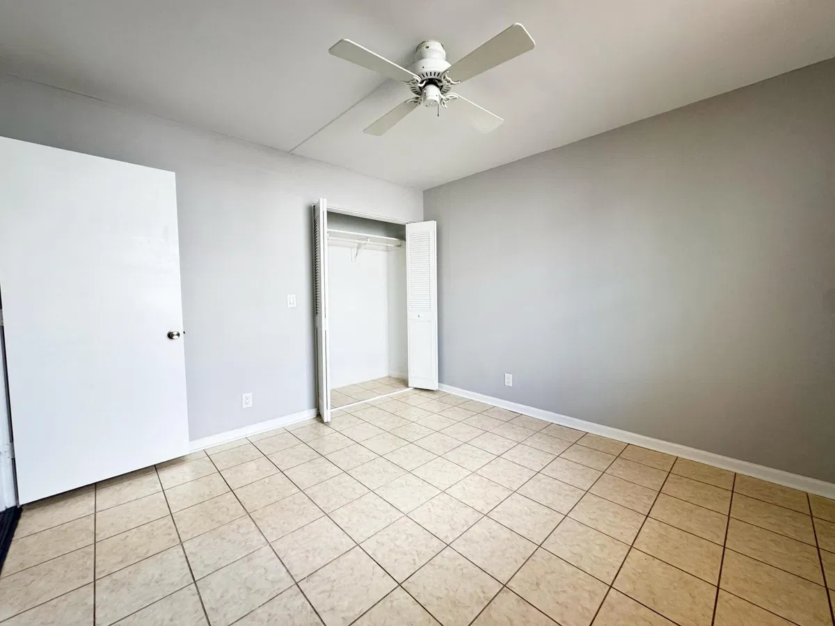 Unit 301 photo 34