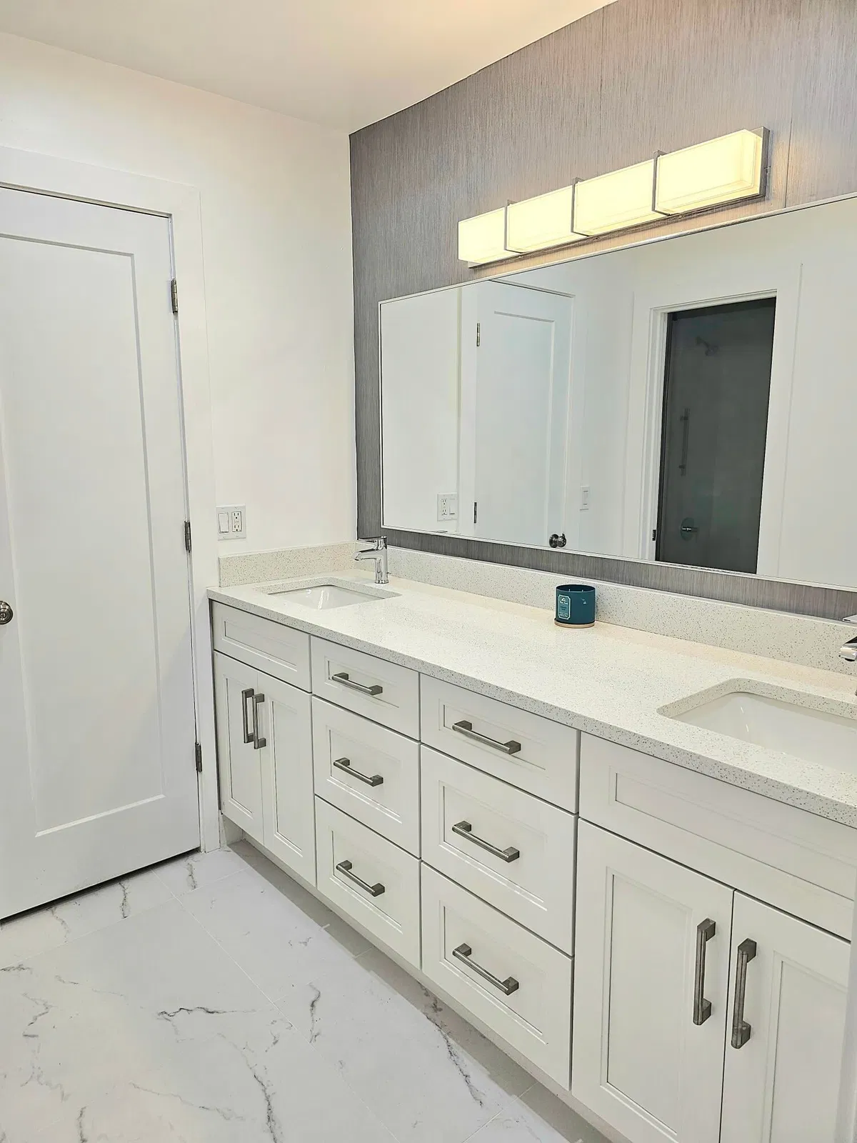 Unit 201 photo 25