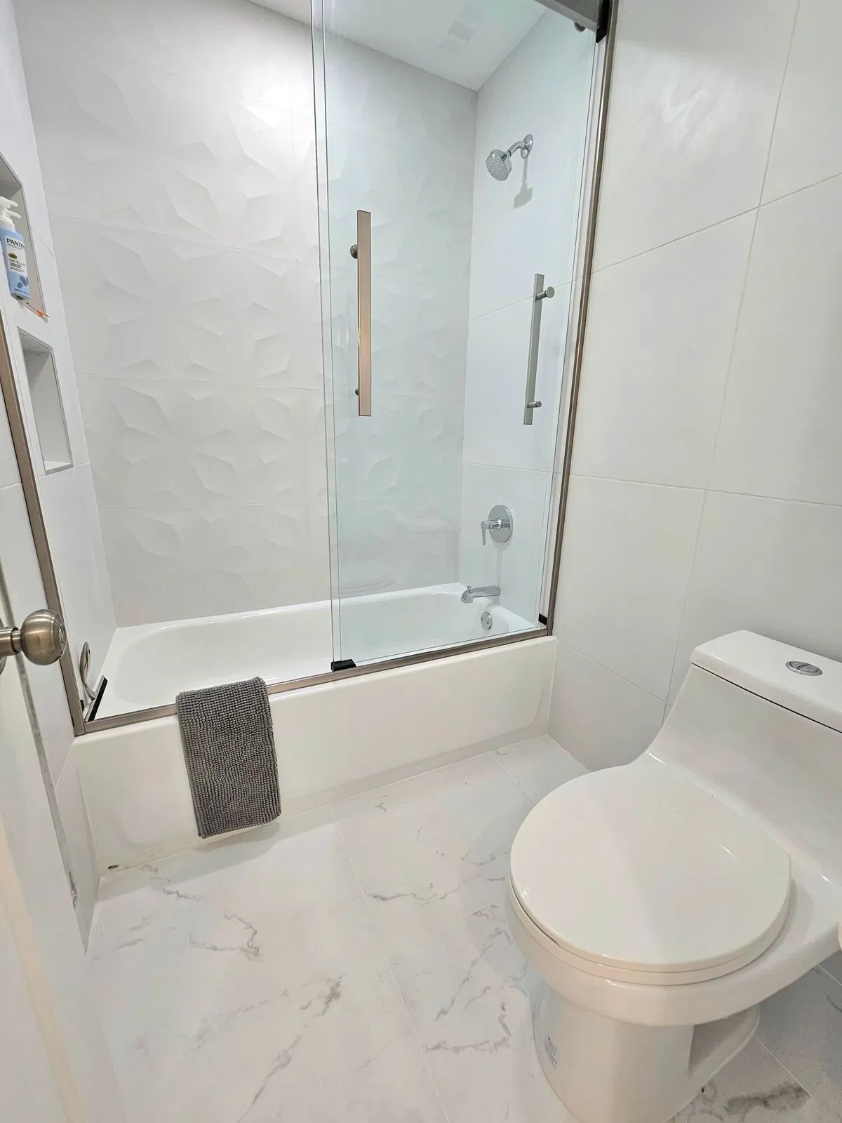Unit 201 photo 28