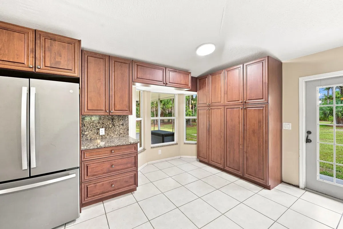 Residence photo 22