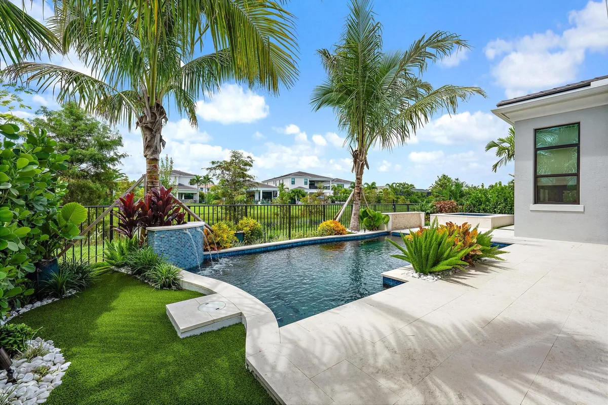 Artistry Palm Beach Gardens Residence photo 4