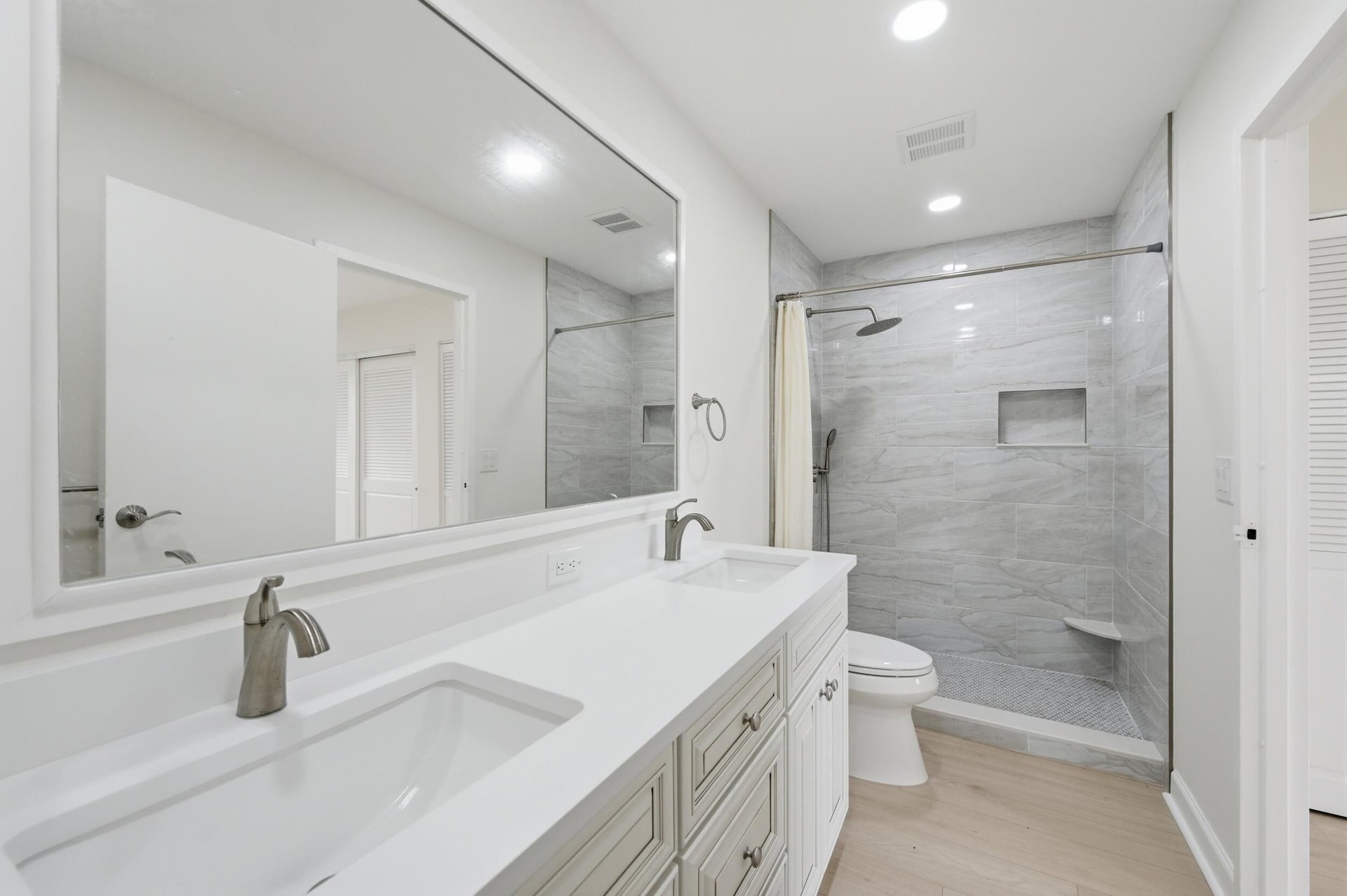 Residence photo 4