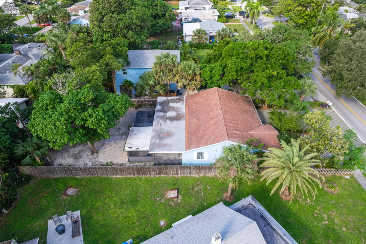 Residence photo 34