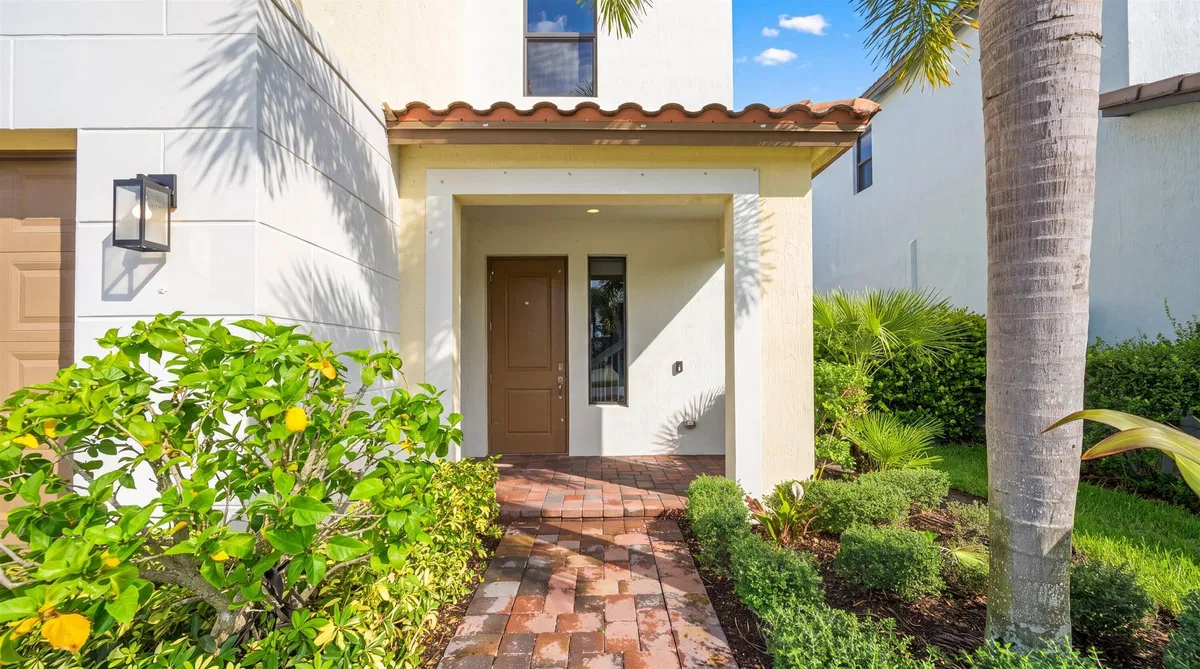 Residence photo 4