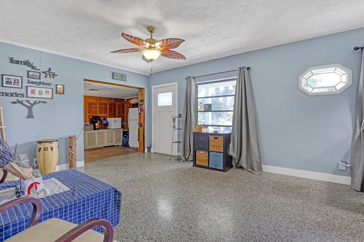 Residence photo 13