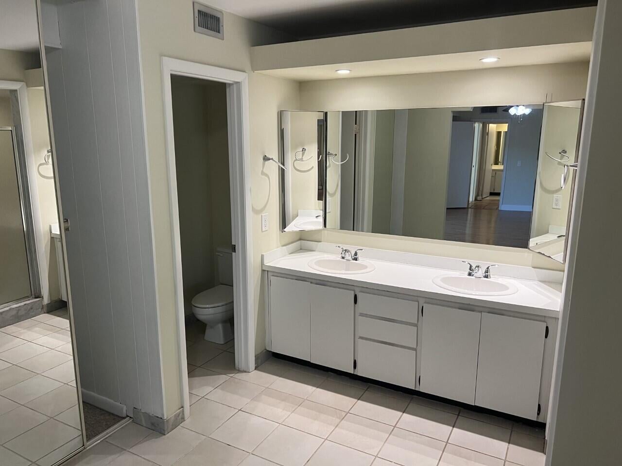 Residence photo 25