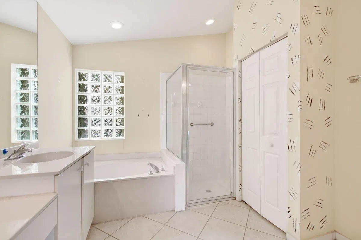  Residence photo 52